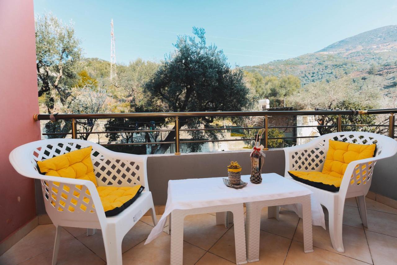 Large Apartment Near The Seaside Boulevard Lungomare Vlorë Екстериор снимка